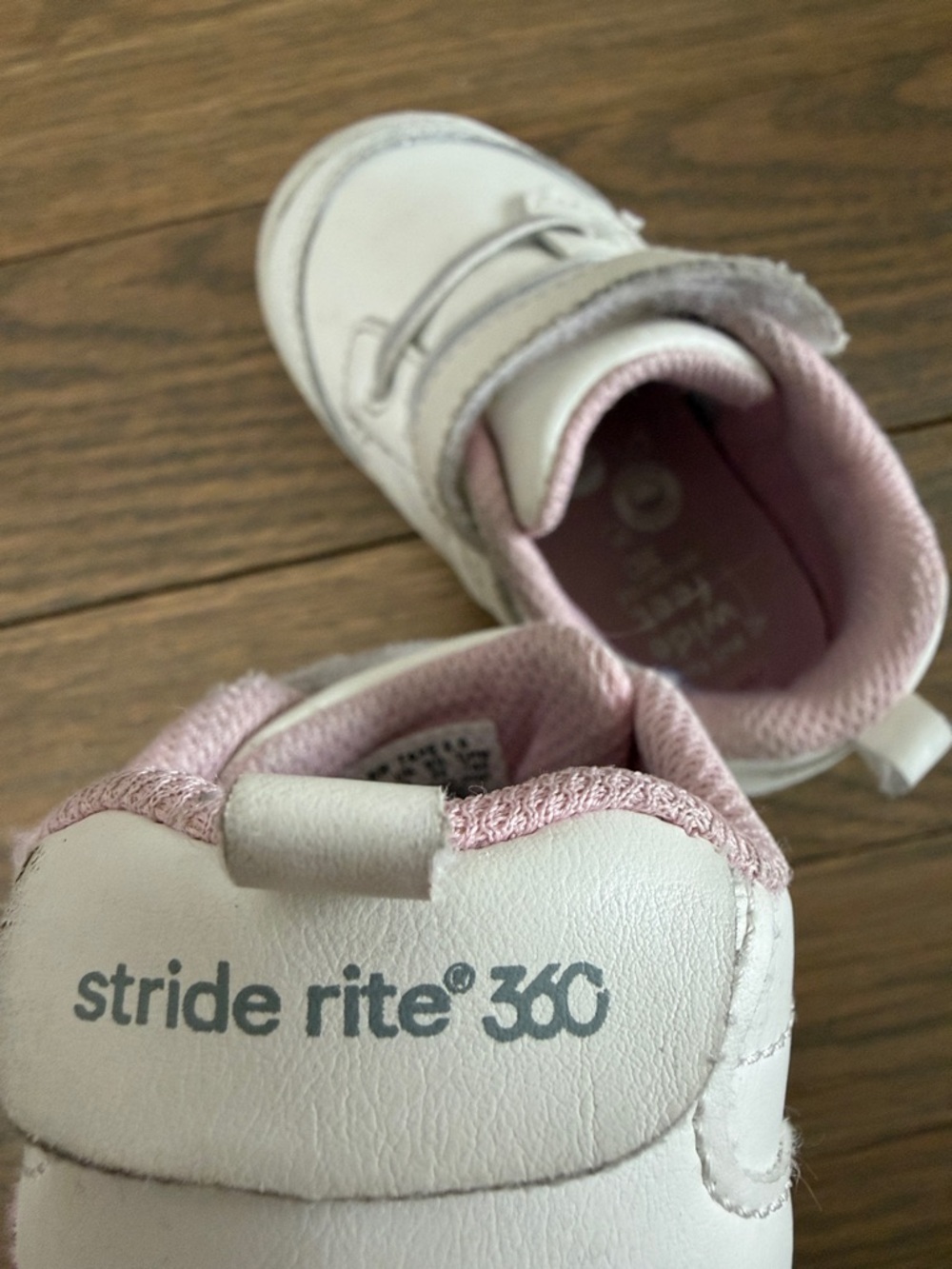 Stride Rite 360 Baby Taye 2.0 Baby Girl Toddler Sneakers Size 6 - Picture 7 of 8